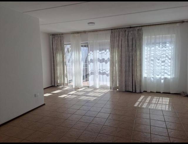 3 BEDROOM COMPLEX FOR SALE IN BEDFORD GARDENS